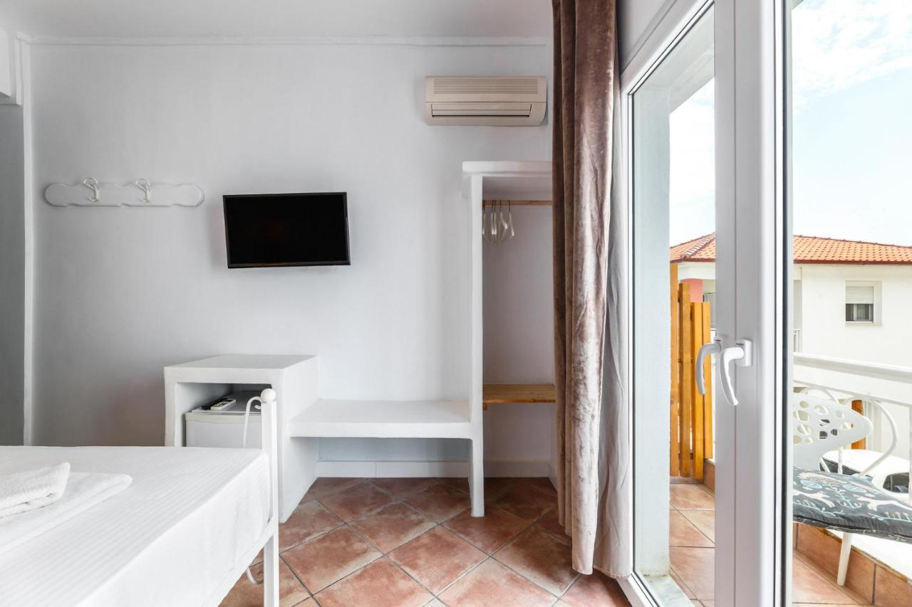 Marabou Hotel 佩科霍里 外观 照片