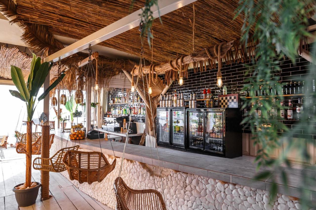Marabou Hotel 佩科霍里 外观 照片
